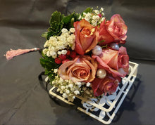 Load image into Gallery viewer, Bridal Bouquet - Peach Roses