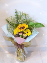 Load image into Gallery viewer, Mothers&#39; Day Bouquet