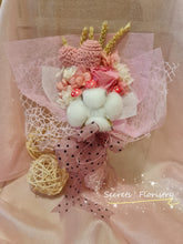 Load image into Gallery viewer, Preserved Bouquet with Crochet Hearts