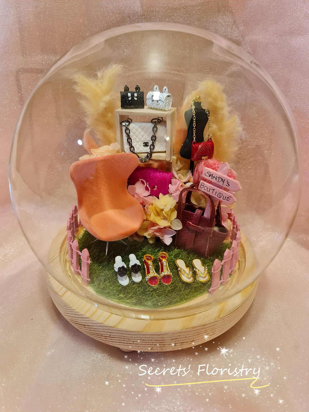 Sandy's Boutique